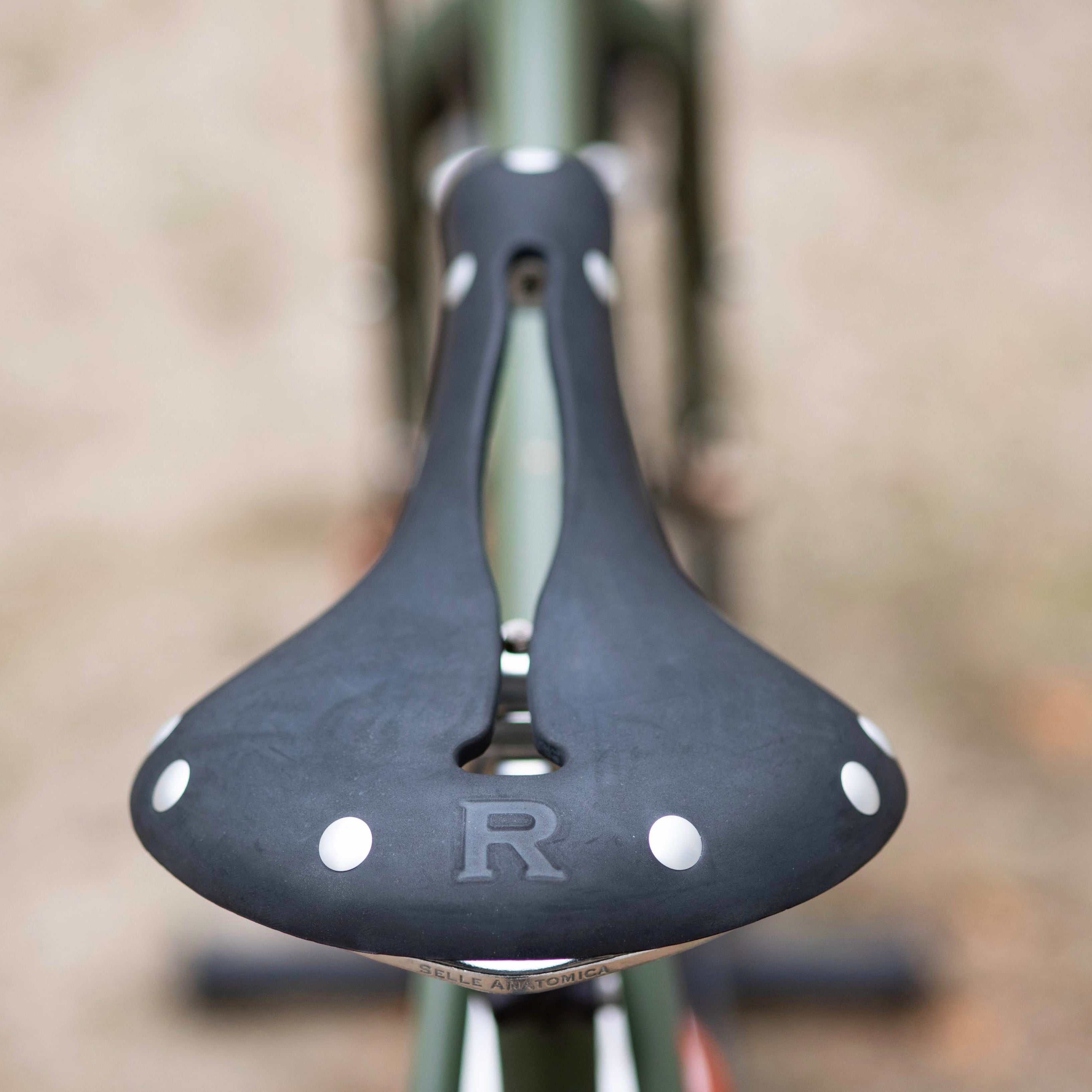 SELLE ANATOMICA R2  Rubber Saddle