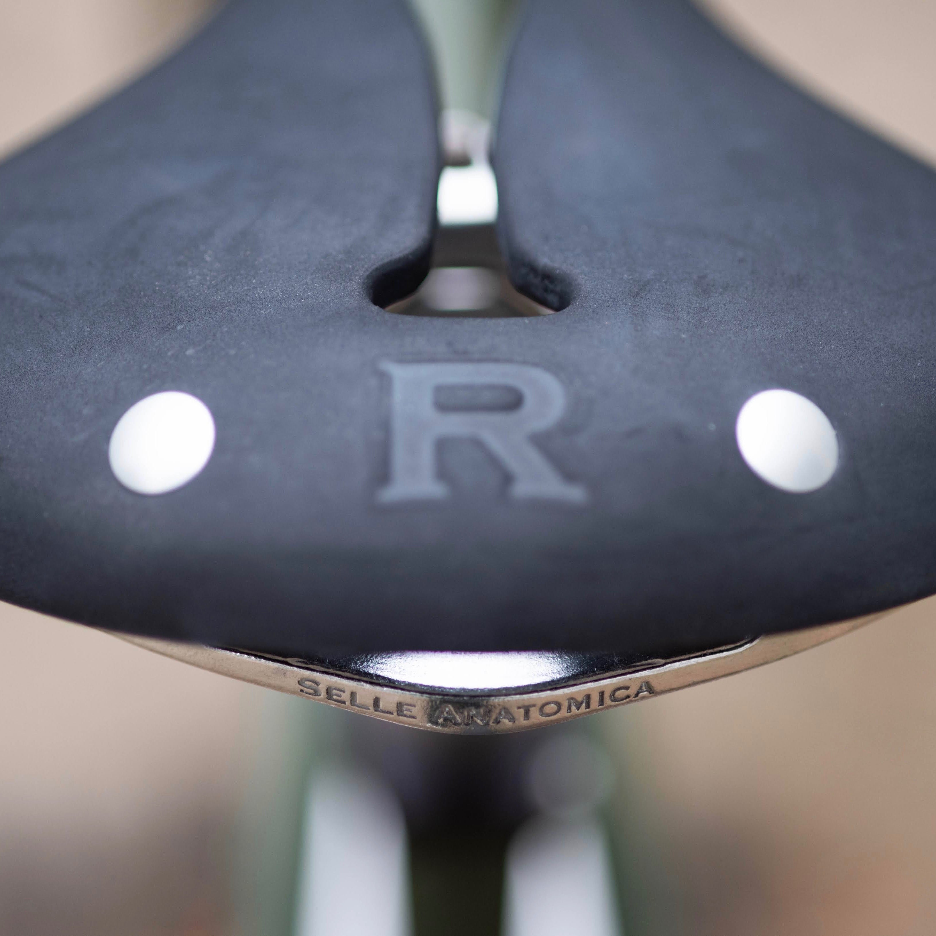 SELLE ANATOMICA R2  Rubber Saddle