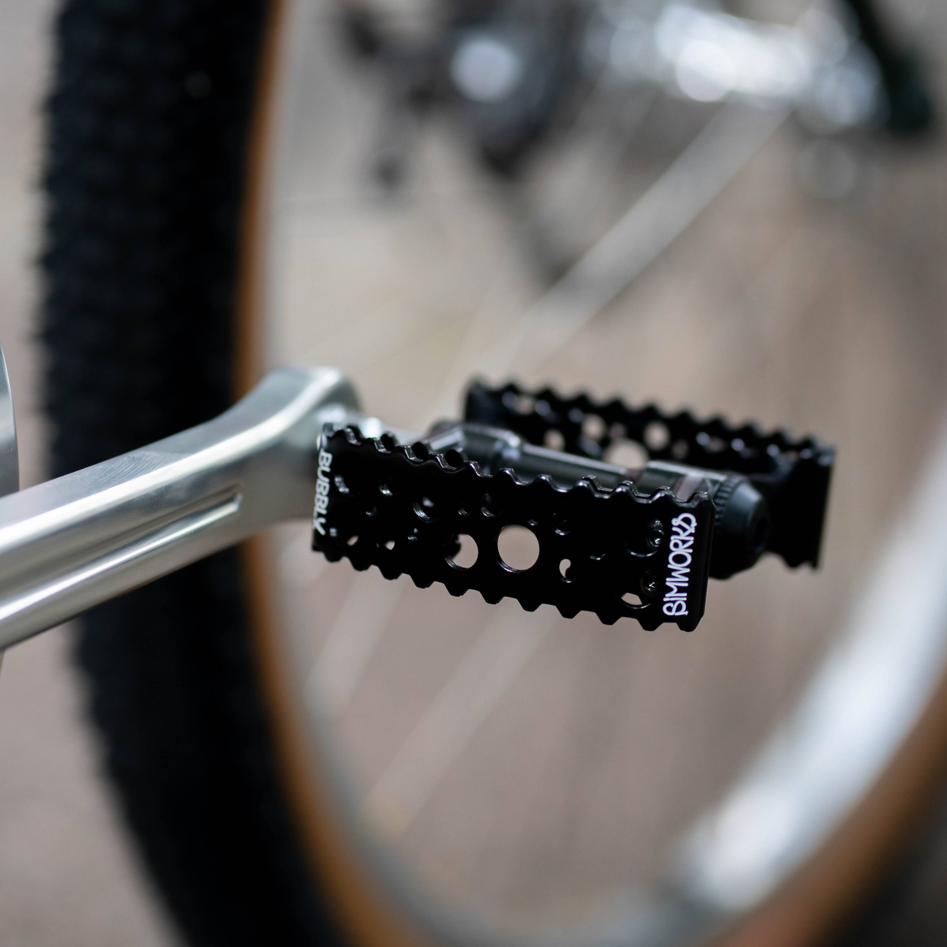 VELO ORANGE Polyvalent Low Kicker Circles Original Complete Bike