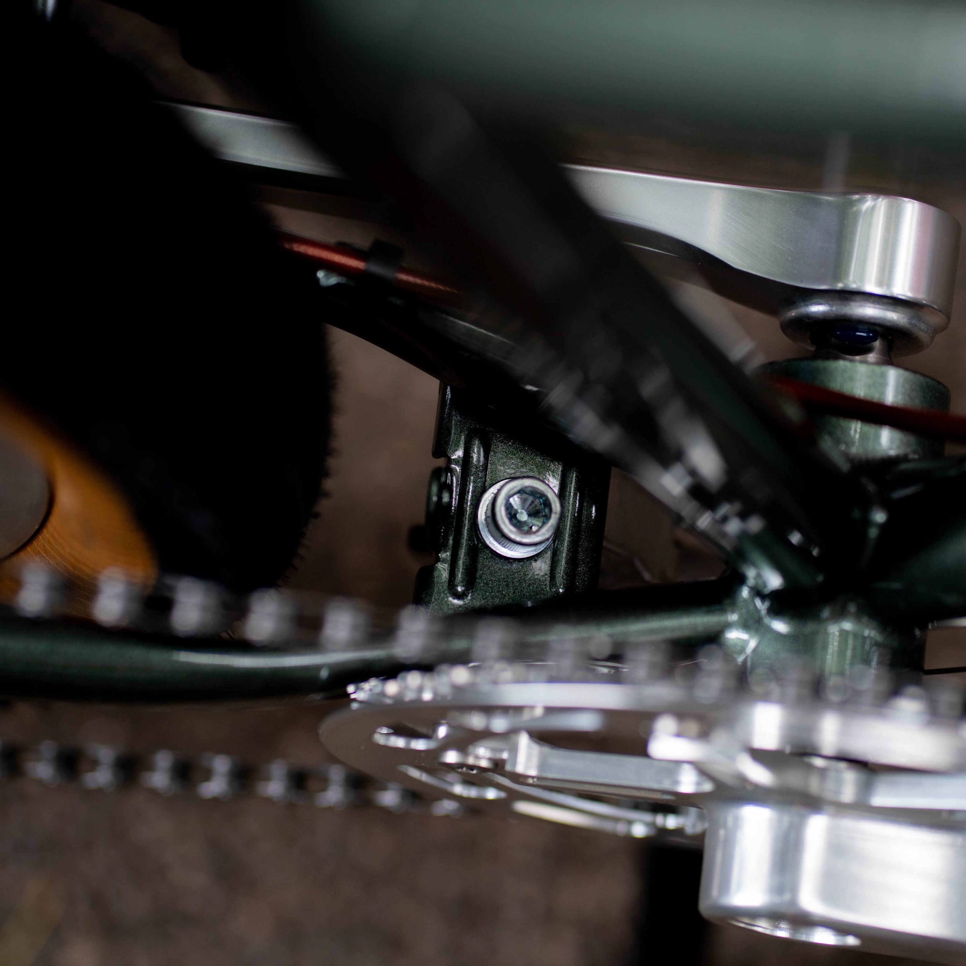 VELO ORANGE Polyvalent Low Kicker Circles Original Complete Bike