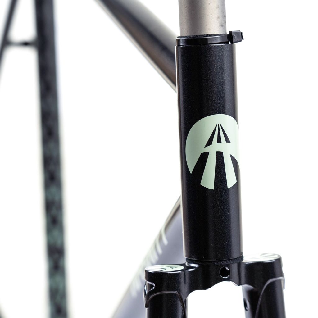 AFFINITY CYCLES Metropolitan Track Frame Set