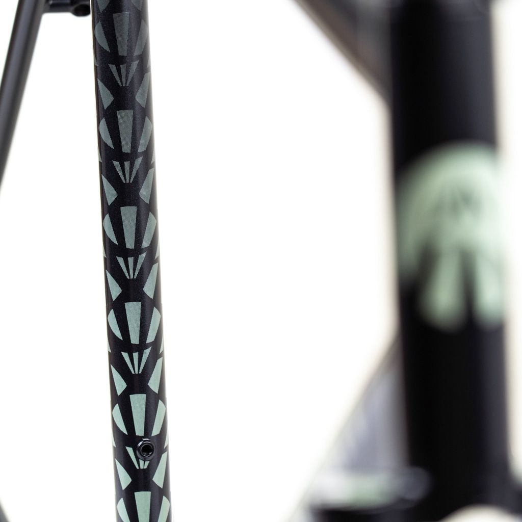 AFFINITY CYCLES Metropolitan Track Frame Set