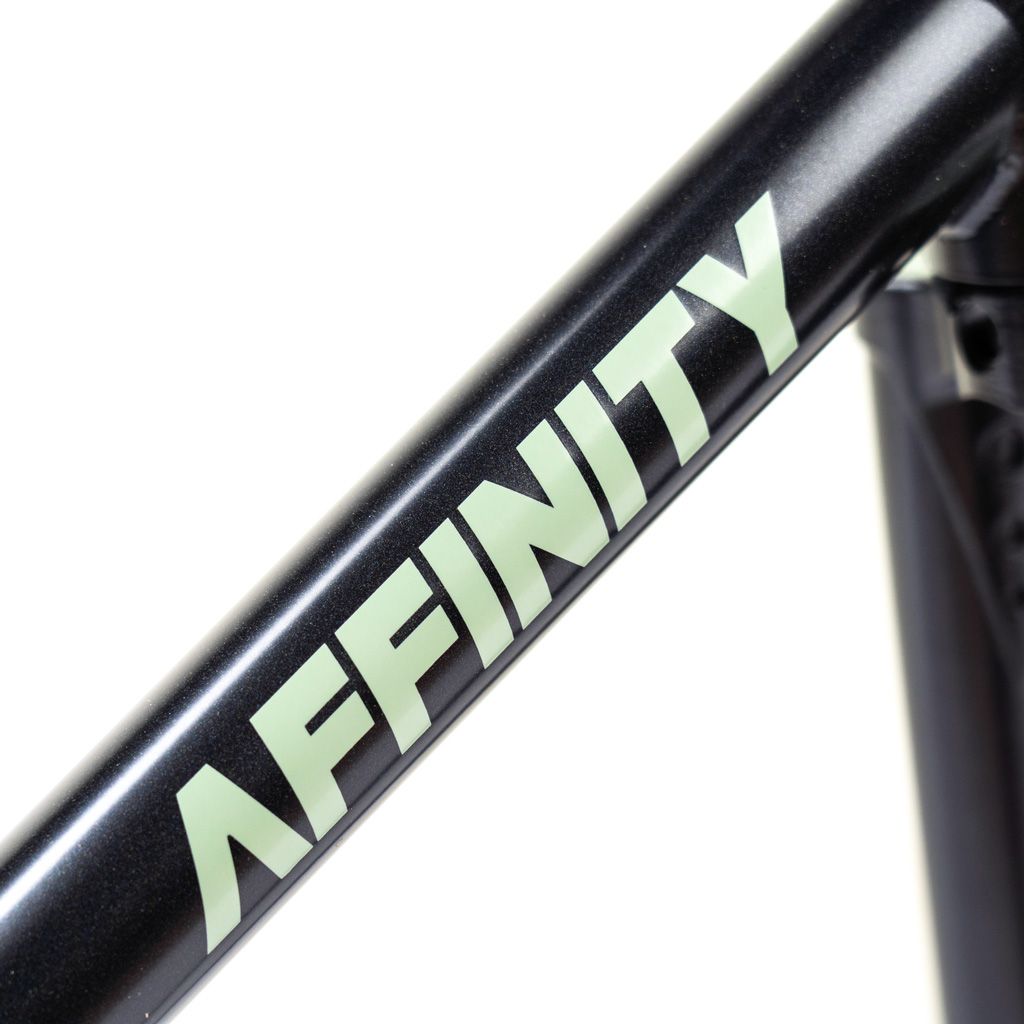 AFFINITY CYCLES Metropolitan Track Frame Set