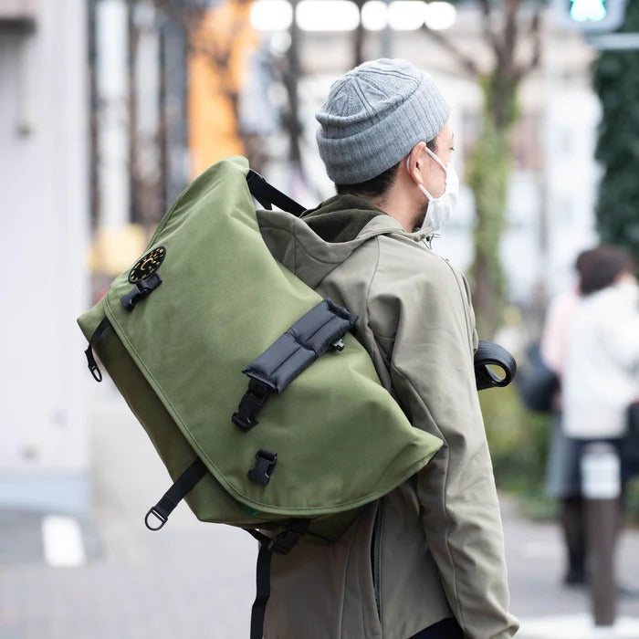 ZODIAC BAGGAGE Sling Messenger Bag / Medium 2025