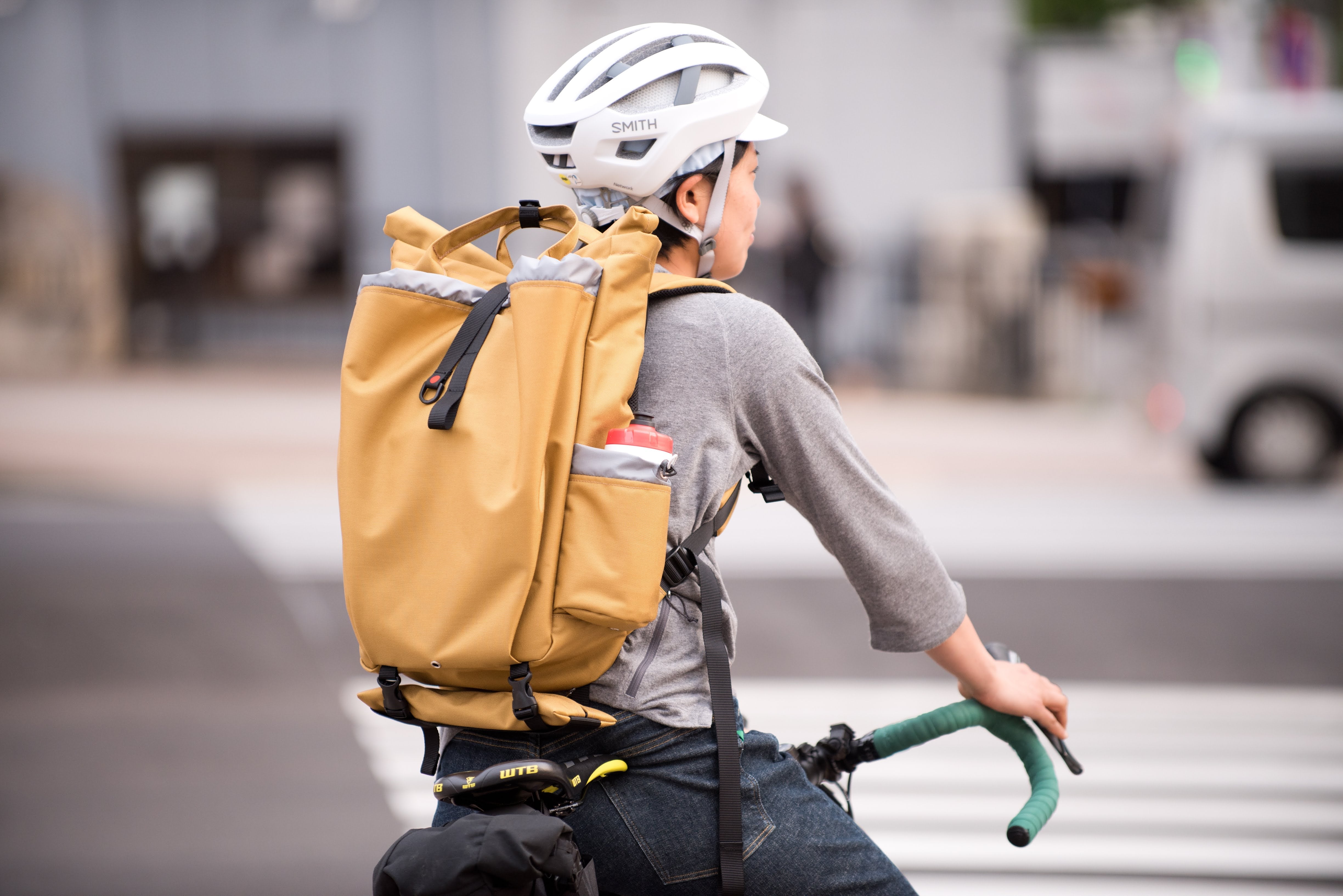 【TORAYA EQUIPMENT】自転車移動=旅 を体現したコラボレートバッグ。 – 105 Circles