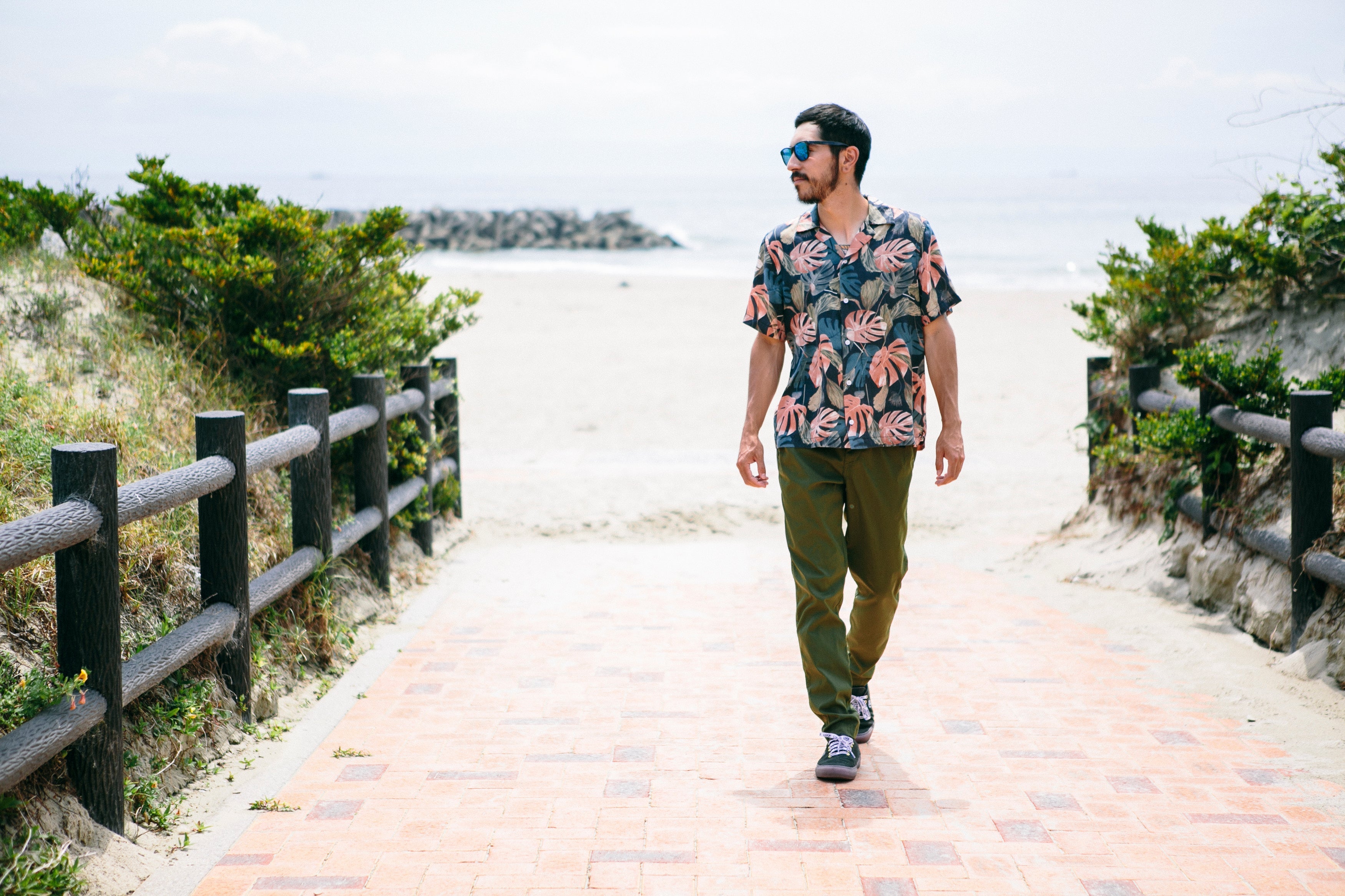 【RAL meets DEEPER’S WEAR】眩しい日差しの下でも快適に履ける1本