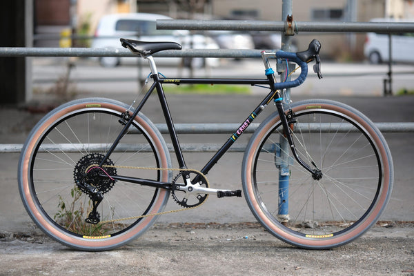 【BIKE of the WEEK】CRUST BIKES Lightning Bolt Canti ~現代を駆け抜けるスポルティーフ~