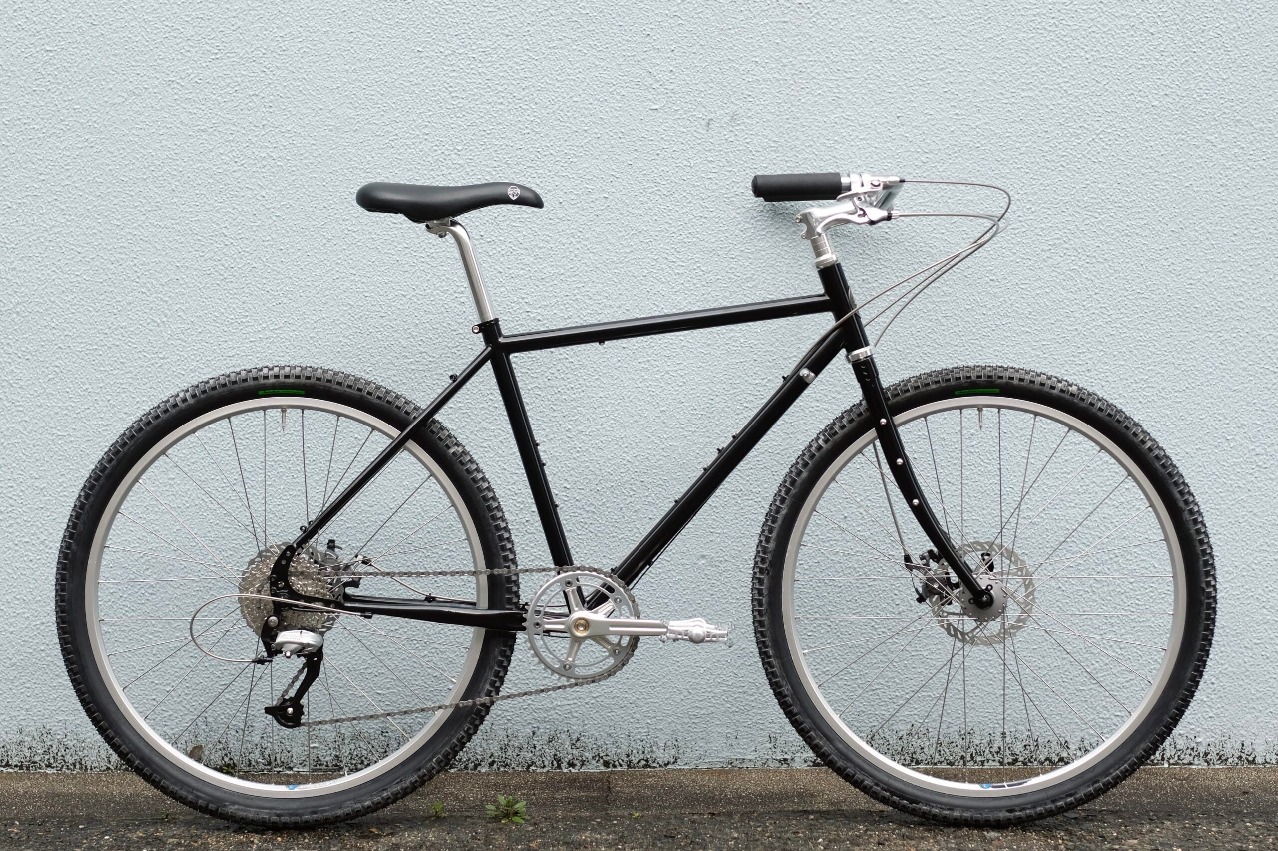 【BIKE of the WEEK】Monotone BASSI Hog’s Back