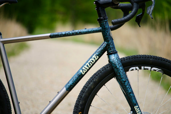 【WILDE BICYCLE Heighliner】「速さ」と「自由」を考えたグラベルバイク
