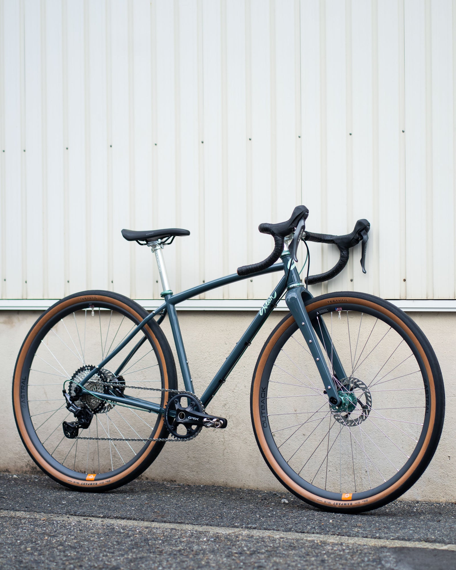【SKLAR BIKES Super Something】長年の相棒と、新しい一台