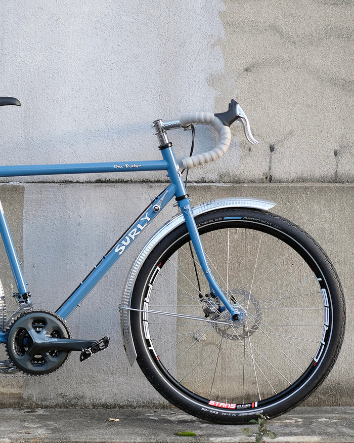 SURLY / Disc Trucker with Honjo Turtle Fender