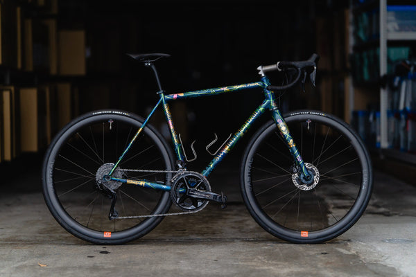 【SWEDISH MEATBALL Titanium Road】 DESALVO CUSTOM CYCLES x LAND SHARK