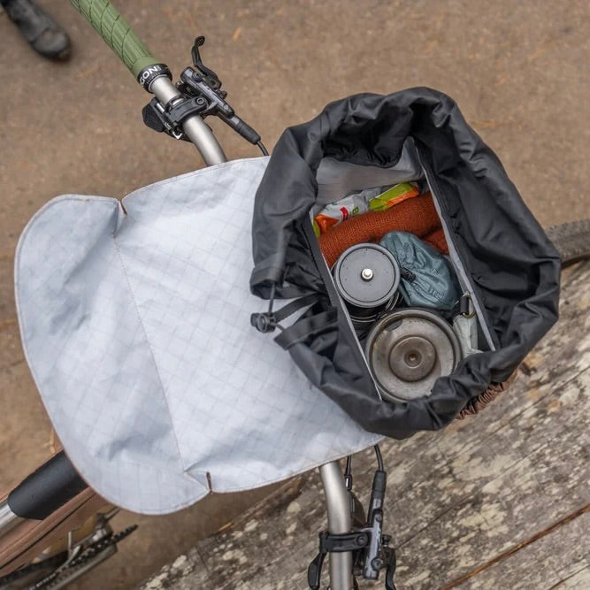 OUTER SHELL Mega Bar Bag