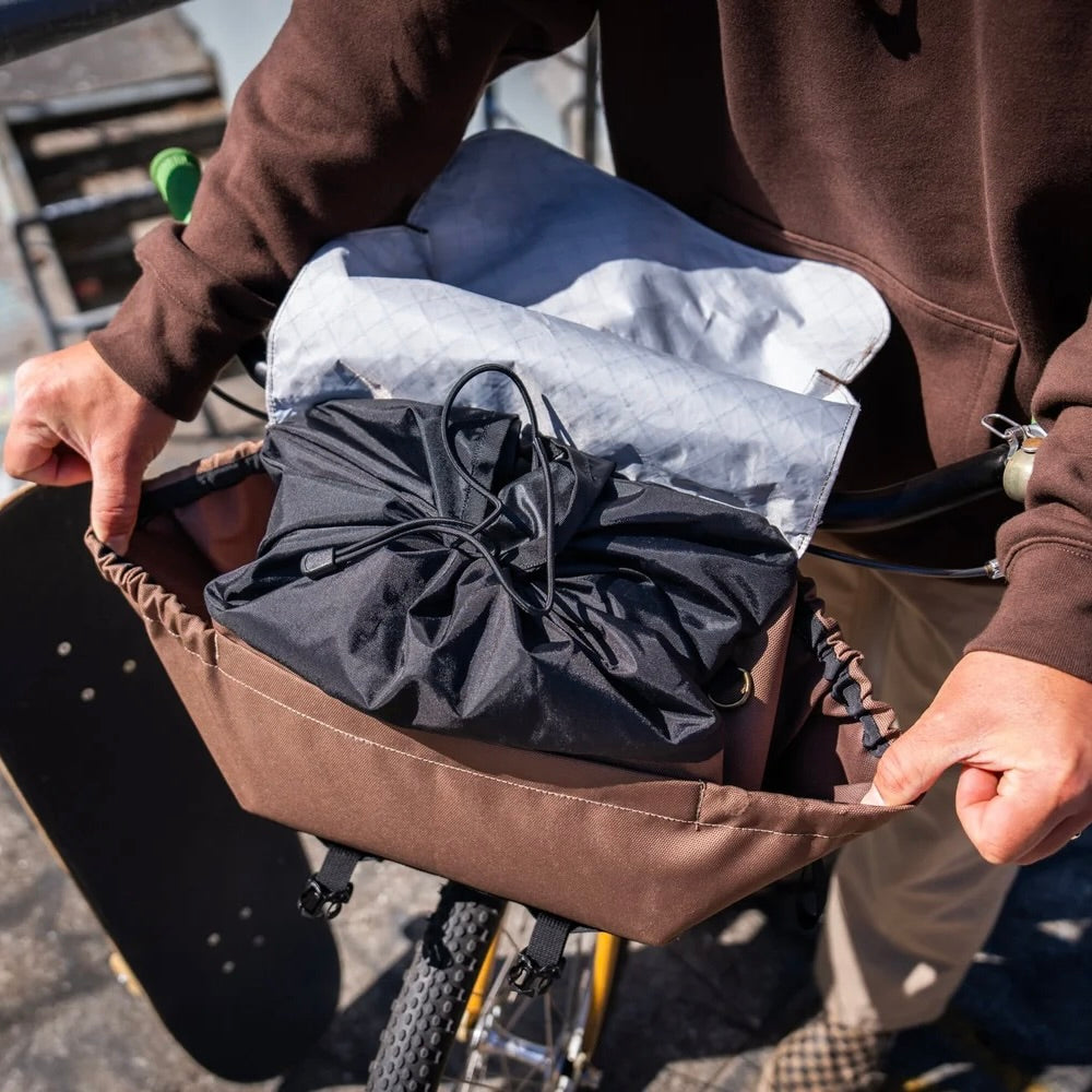 OUTER SHELL Mega Bar Bag