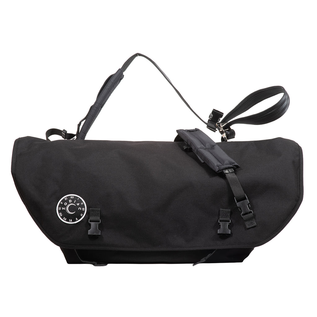ZODIAC BAGGAGE Sling Messenger Bag / Large