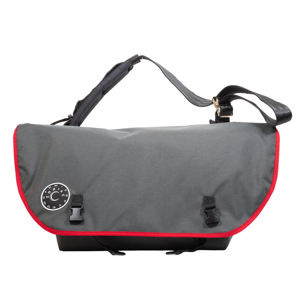 ZODIAC BAGGAGE Sling Messenger Bag / Medium