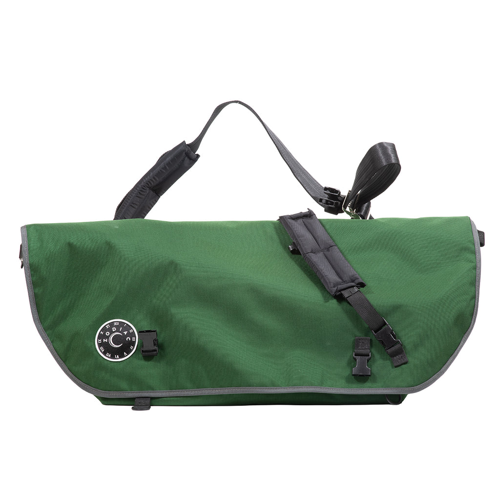 ZODIAC BAGGAGE Sling Messenger Bag / X-Large