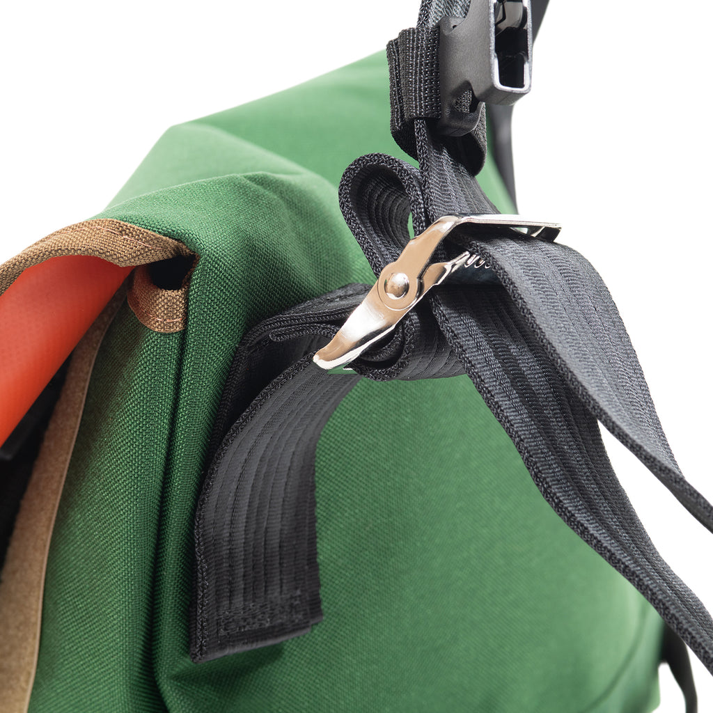ZODIAC BAGGAGE Sling Messenger Bag / X-Small
