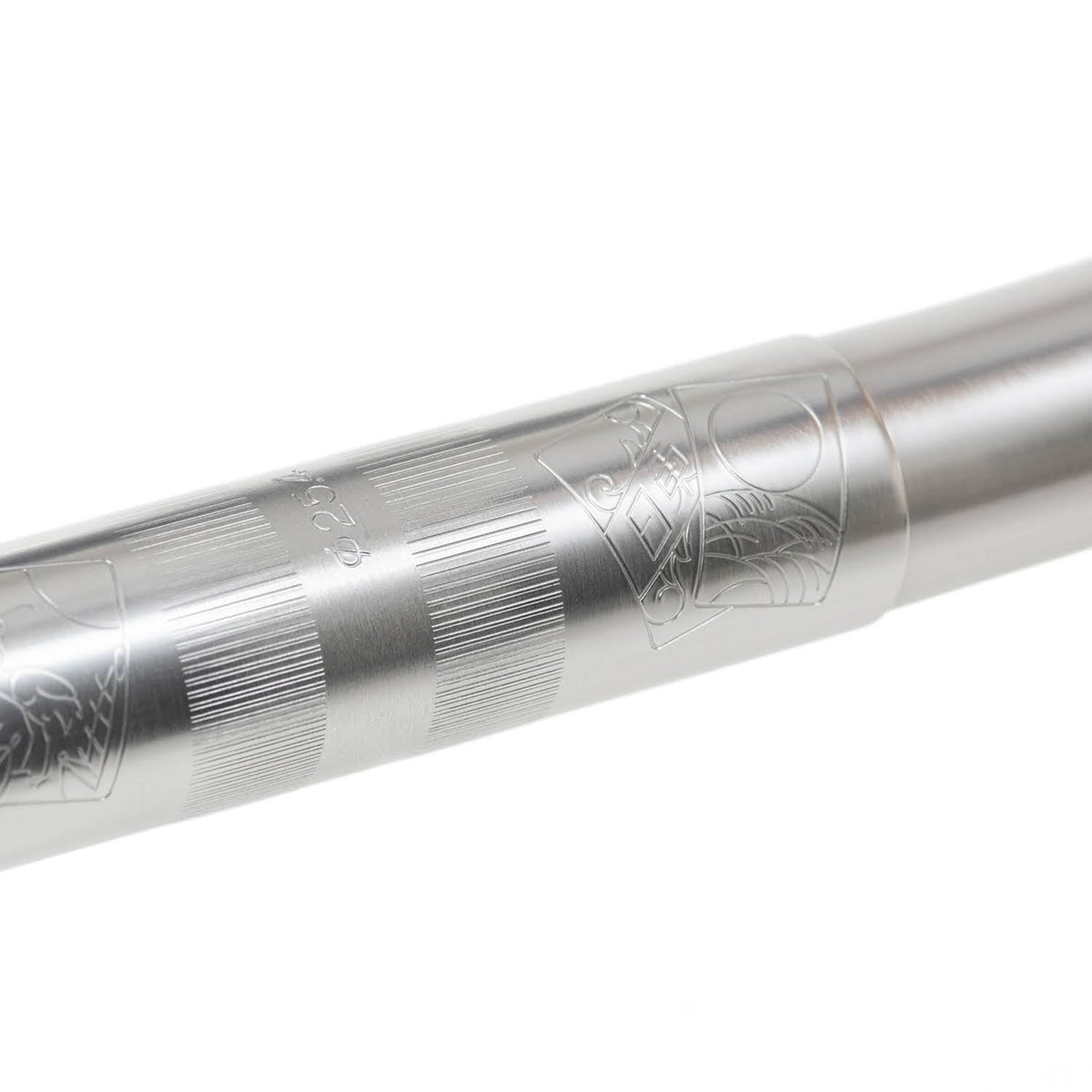 NITTO B136 Hanafuda Bee Bar