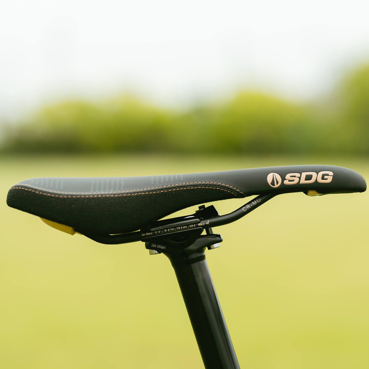 WILDE BICYCLE CO.Dark Star Circles Original Complete Bike