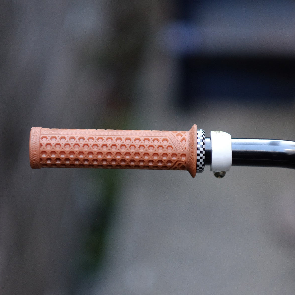 ODI Vans V2.1 Lock-On Grip