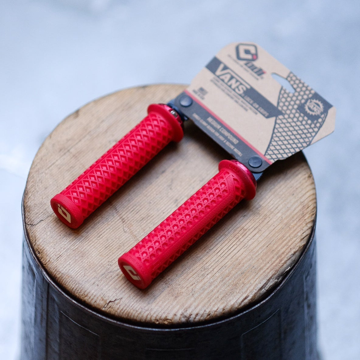 ODI Vans V2.1 Lock-On Grip