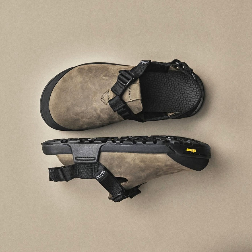 BEDROCK SANDALS Mountain Clog Nubuck Leather