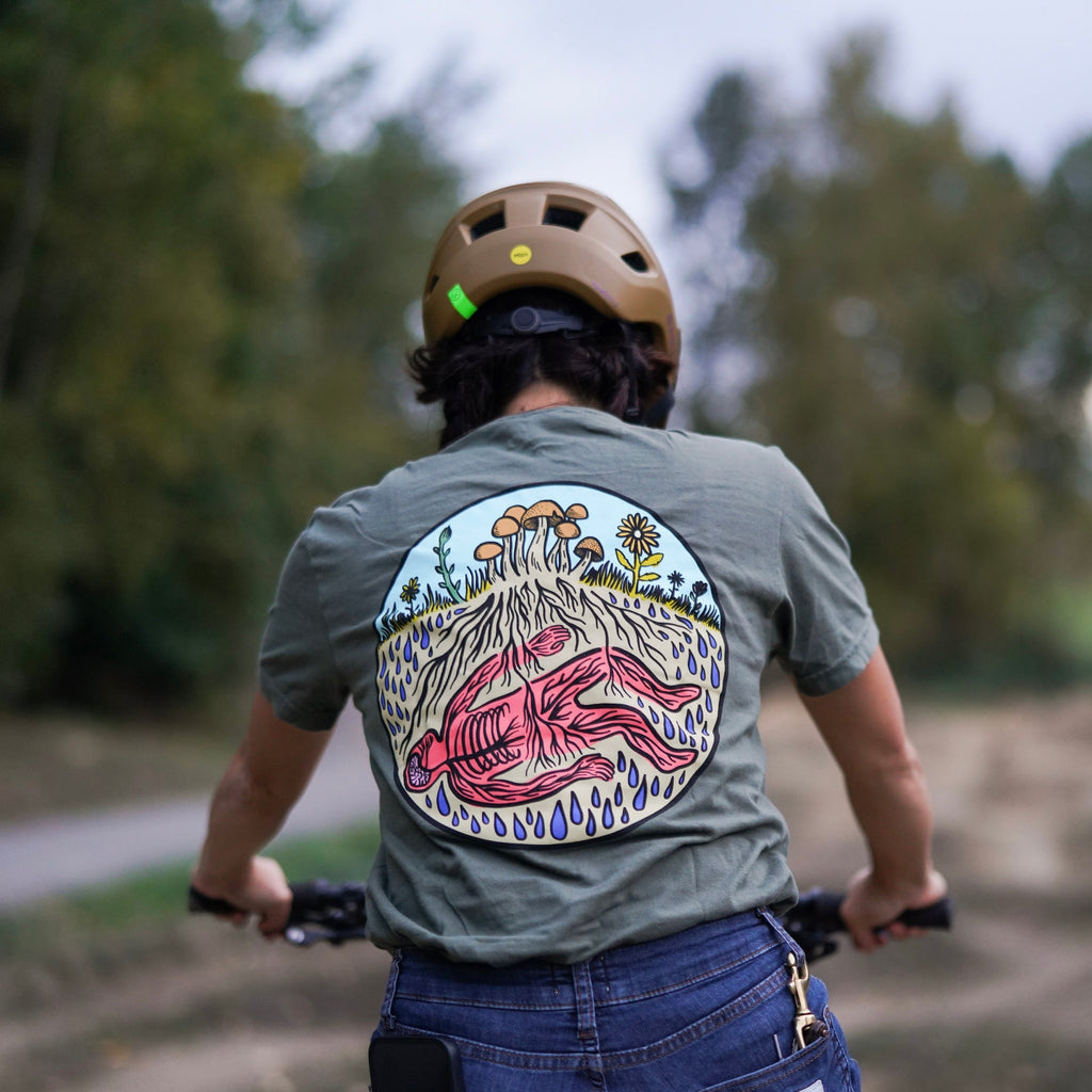 SIMWORKS Human Mushroom Pocket Tee