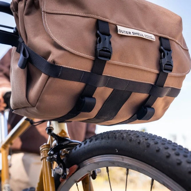 OUTER SHELL Mega Bar Bag