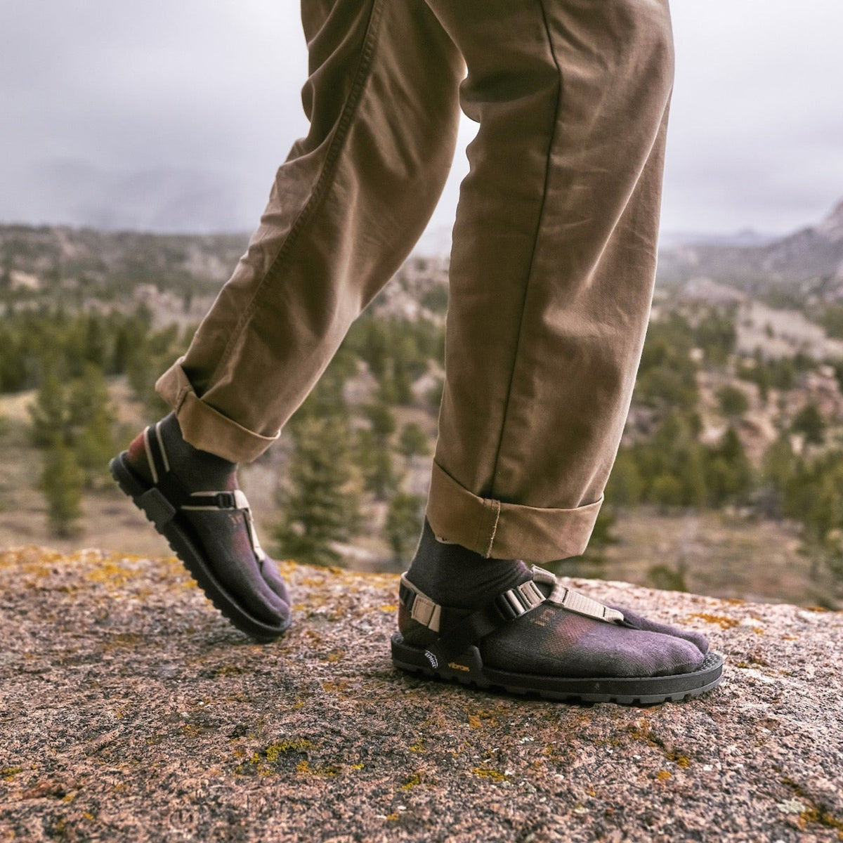 BEDROCK SANDALS Performance Split-Toe Socks