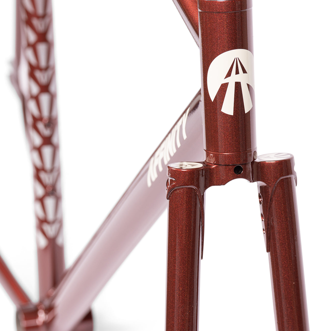 AFFINITY Lo Pro Track Frame Set