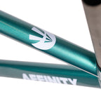 AFFINITY Lo Pro Track Frame Set