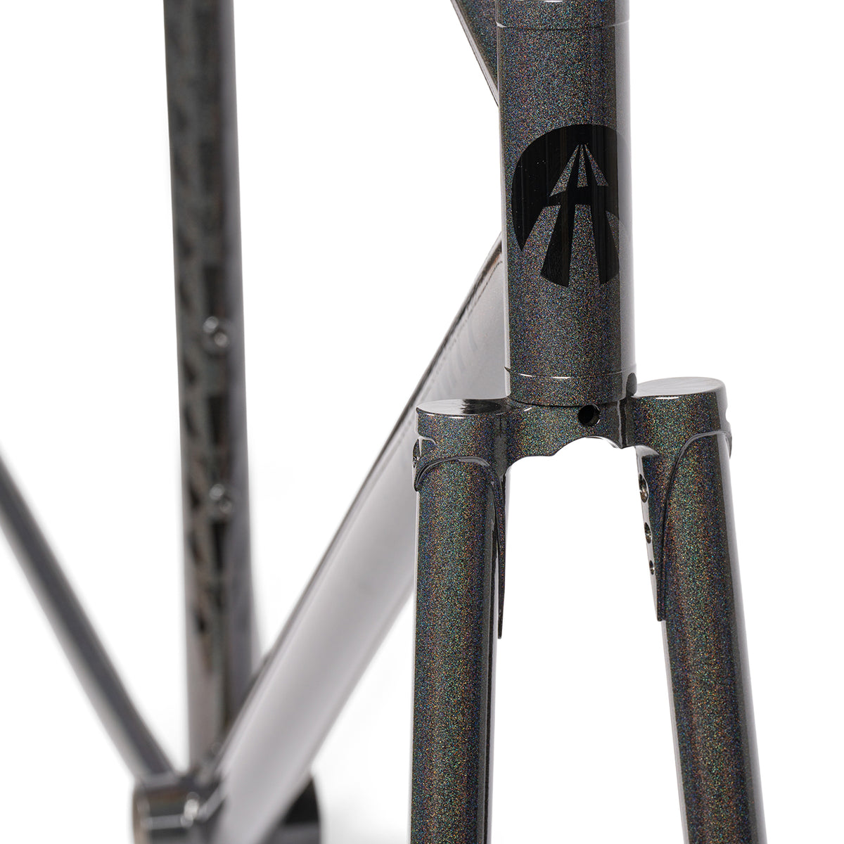 AFFINITY Lo Pro Track Frame Set