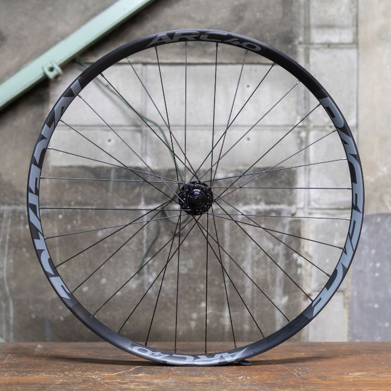 [New With Scratches] GORILLA SPUN Build Wheel Set [RACE FACE ARC40 x VELOCITY Race Disc Hub] -1