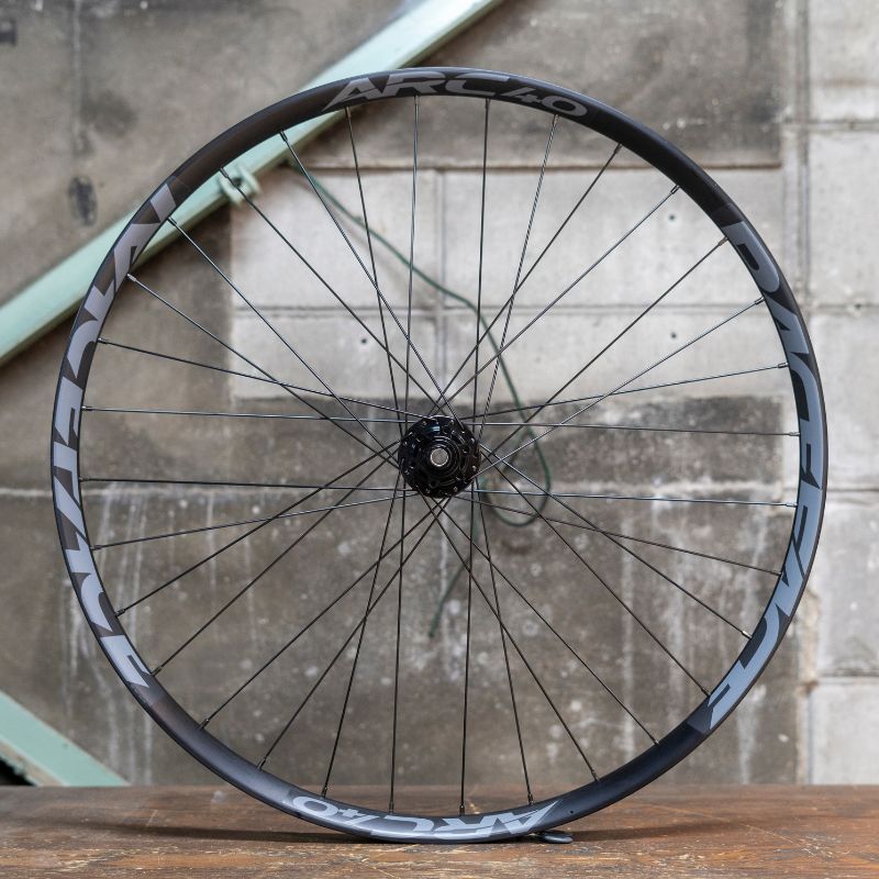 [Sold As Is] GORILLA SPUN Build Wheel Set [RACE FACE ARC40 x VELOCITY Race Disc Hub] -2