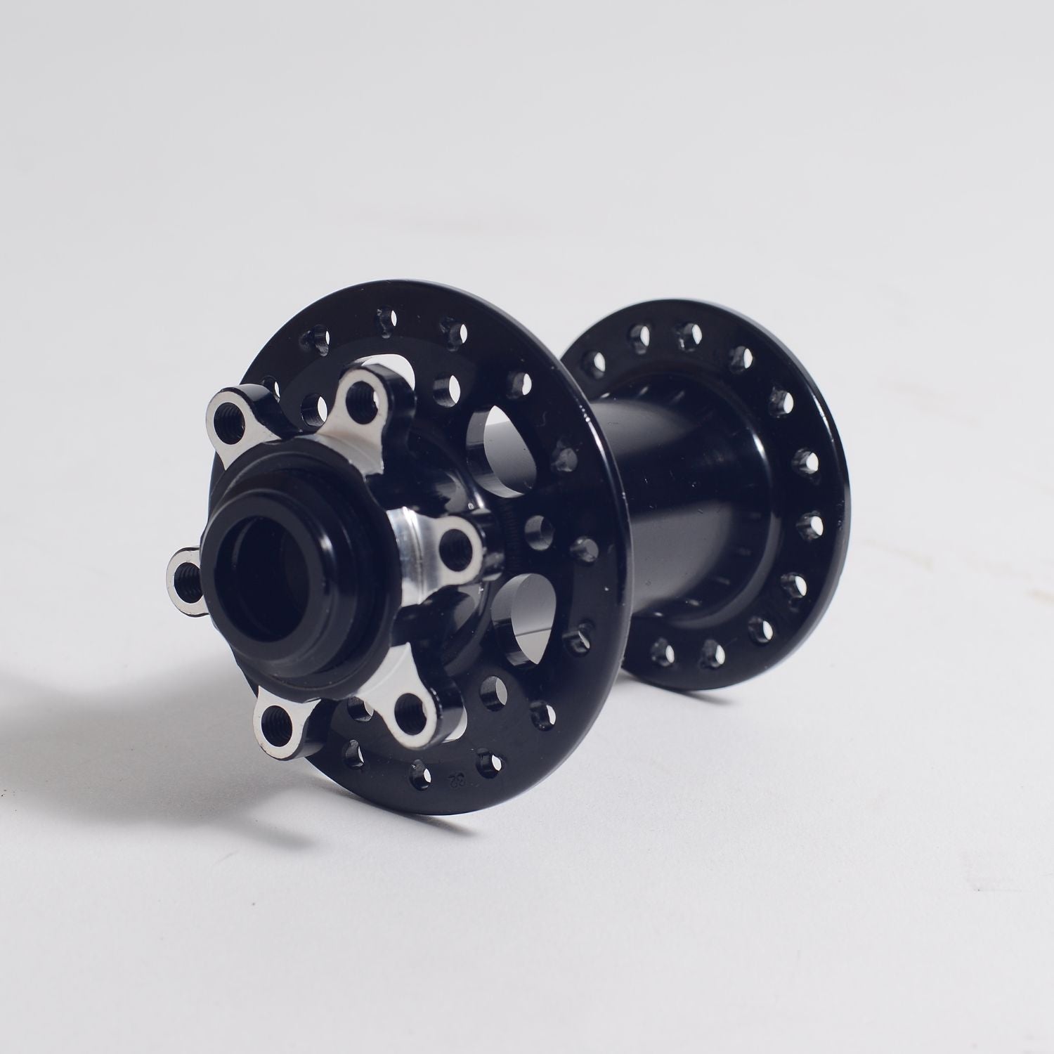 [Used] CULTURE CLUB Disc Front Hub 100-15Thru