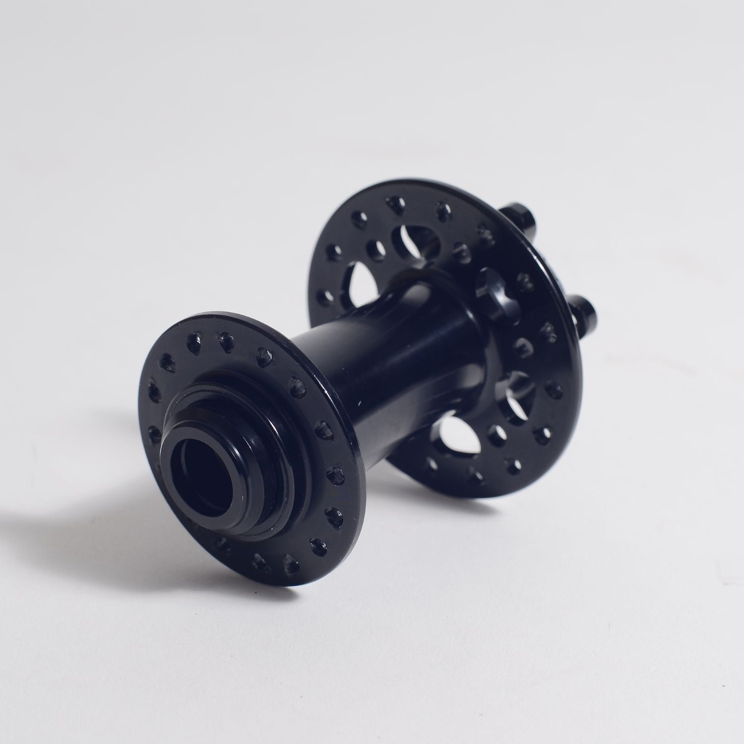 [Used] CULTURE CLUB Disc Front Hub 100-15Thru