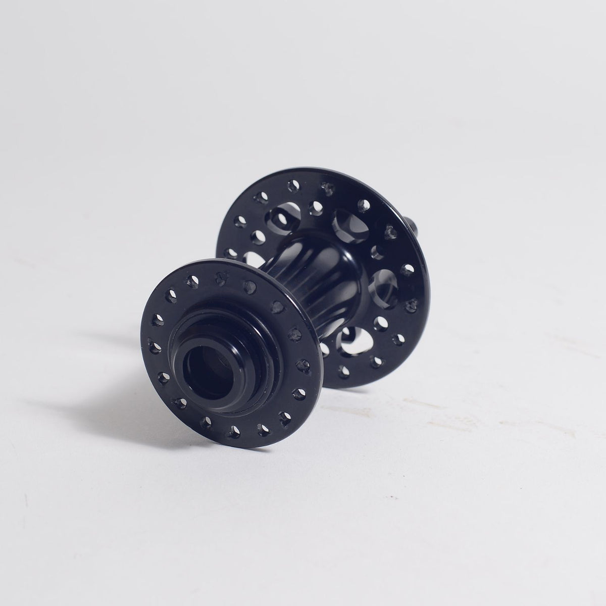 [Used] CULTURE CLUB Disc Front Hub 100-15Thru