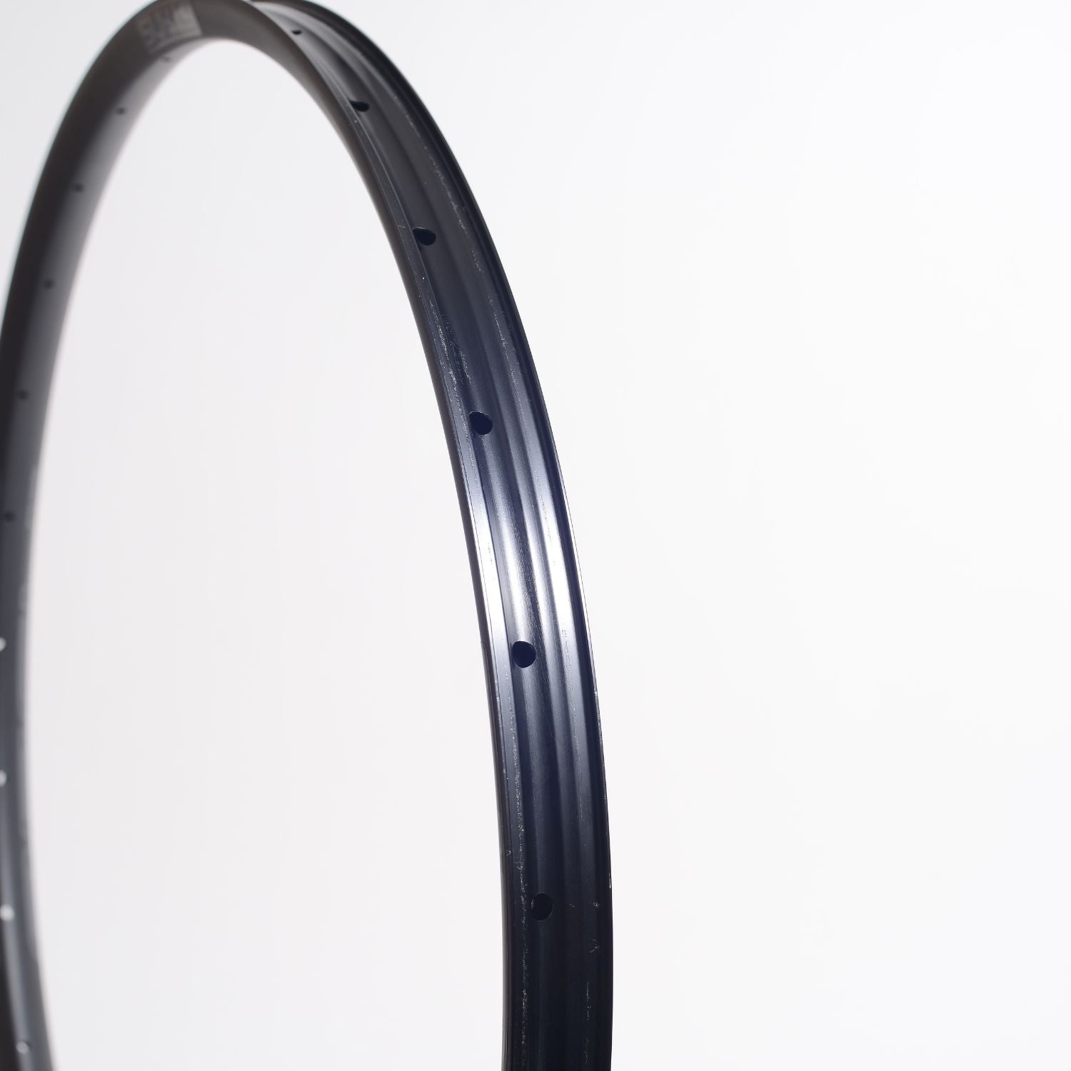 [Used] STAN'S NOTUBES Arch mk4 rim 700c-28H Set
