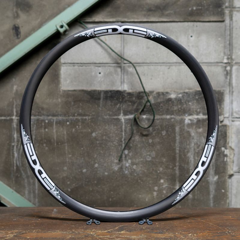 [New With Scratches] EDGE Mountain Disc Rim 26"- 1