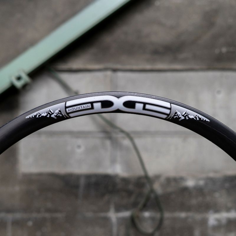 [New With Scratches] EDGE Mountain Disc Rim 26" - 2