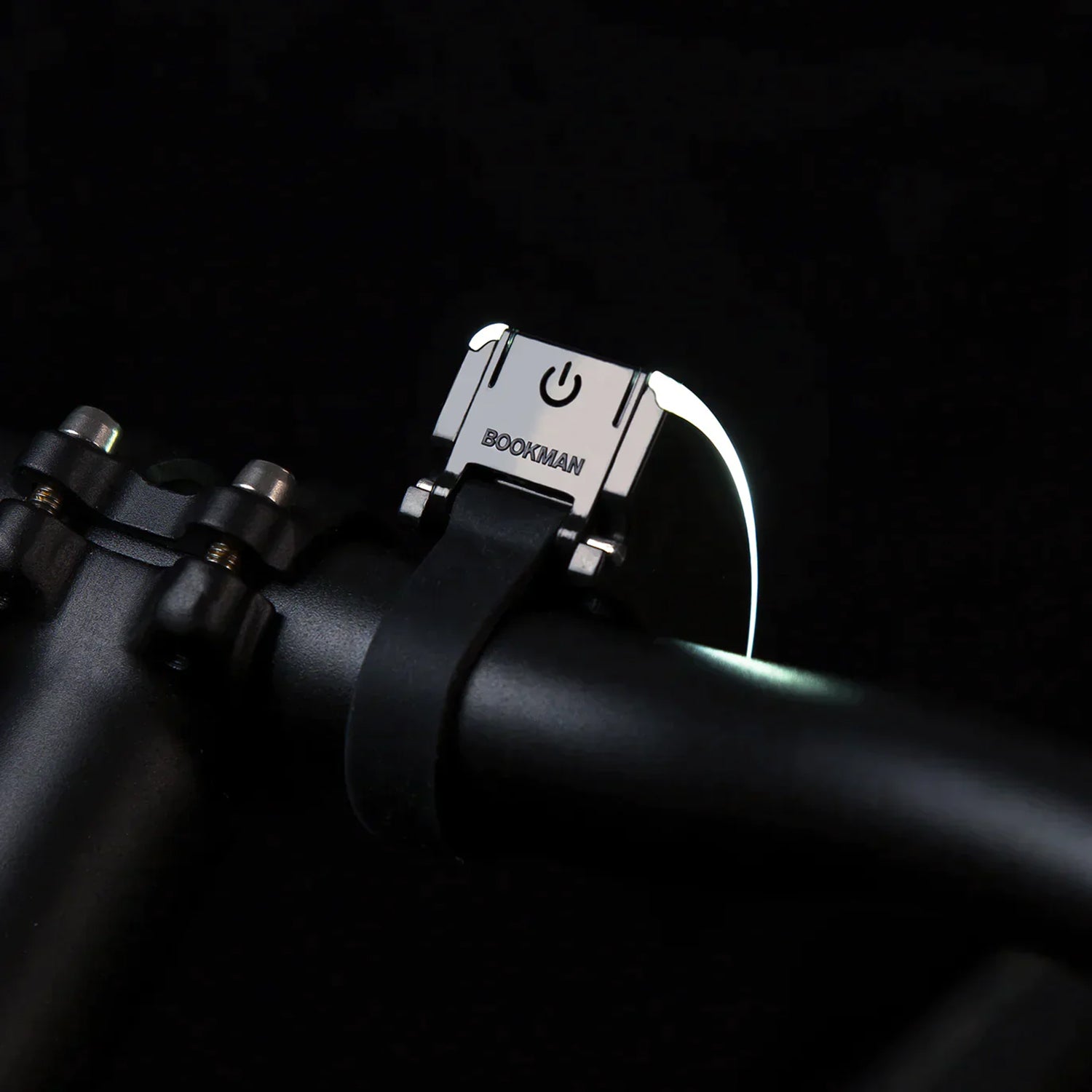 BOOKMAN Curve Light