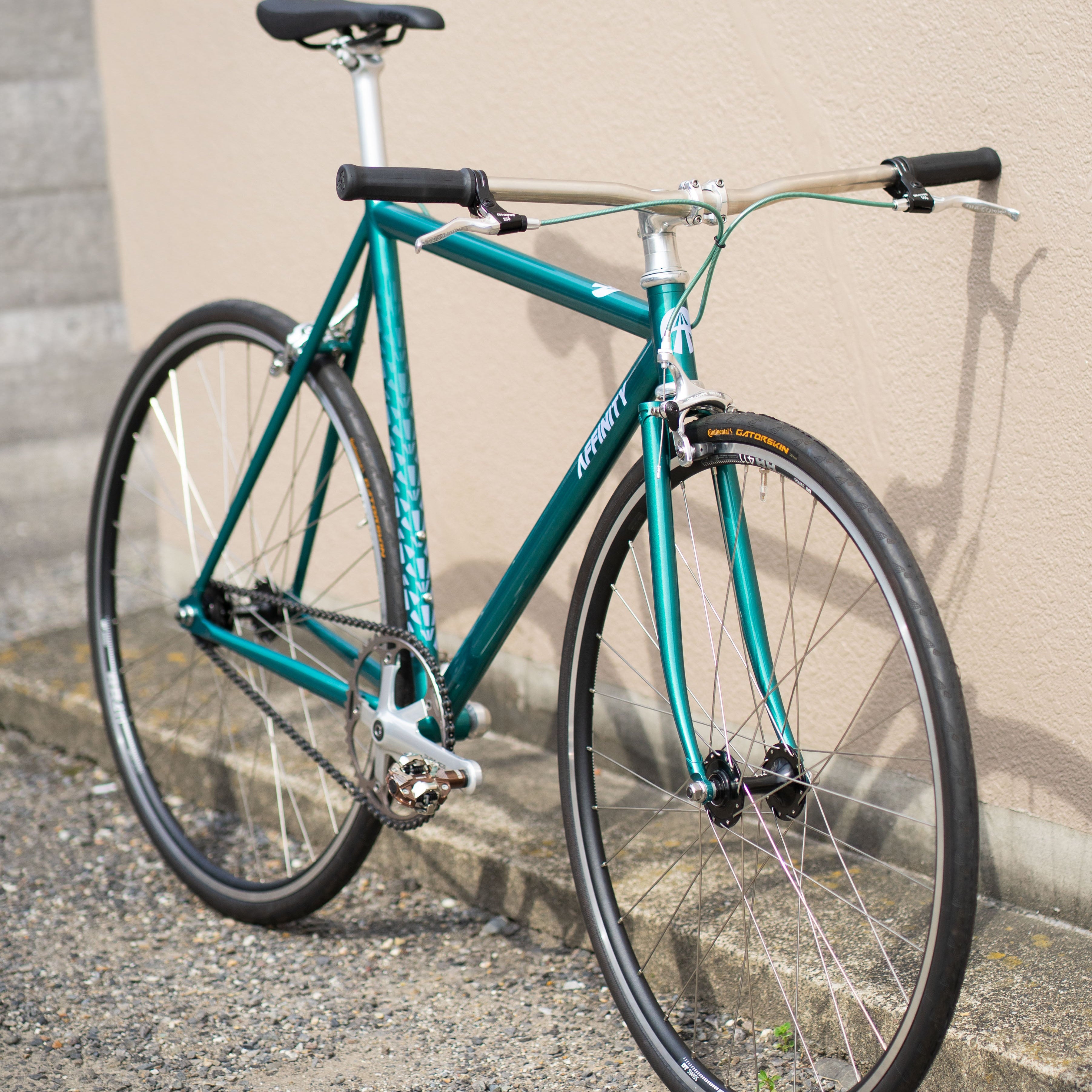 AFFINITY Lo Pro Circles Original Complete Bike