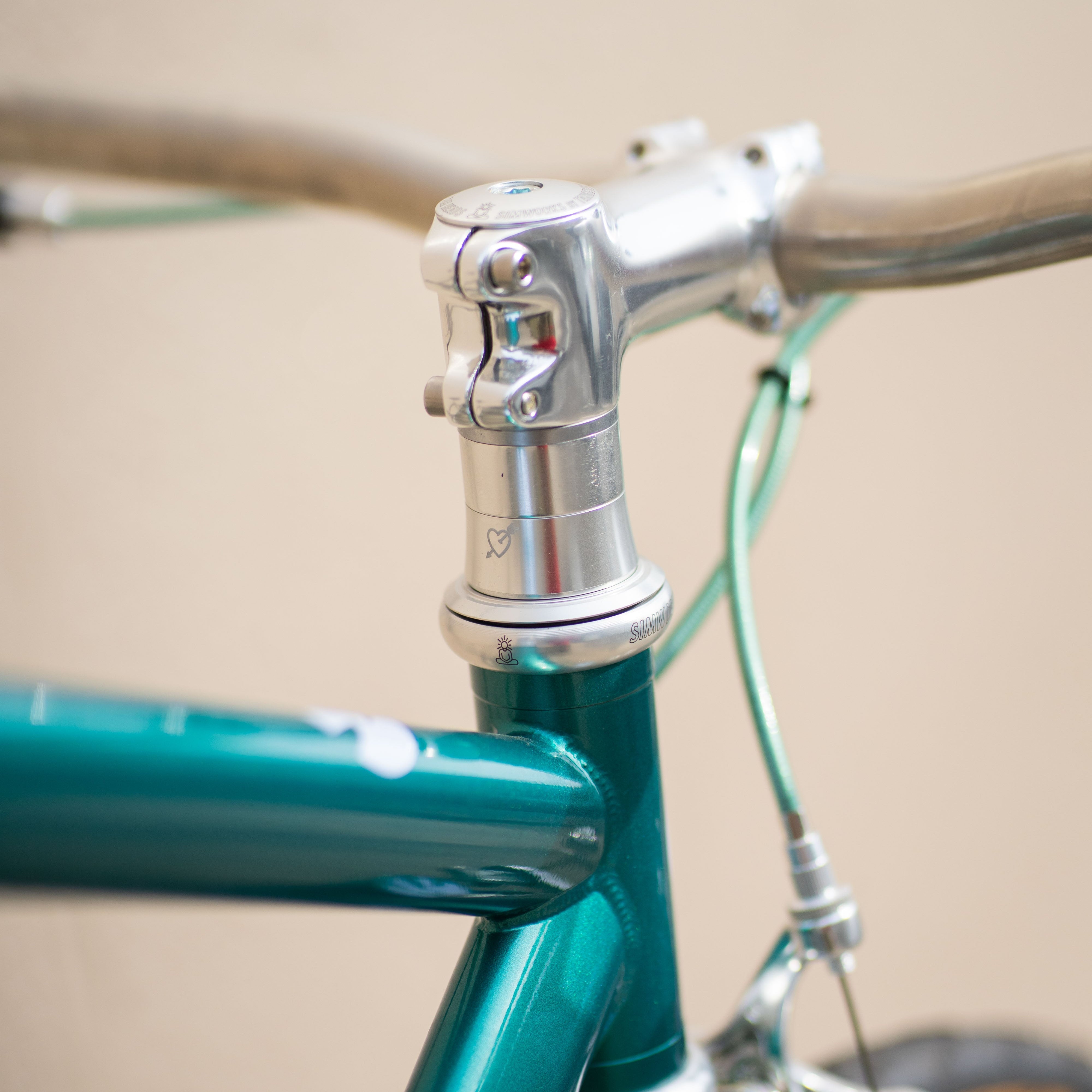 AFFINITY Lo Pro Circles Original Complete Bike