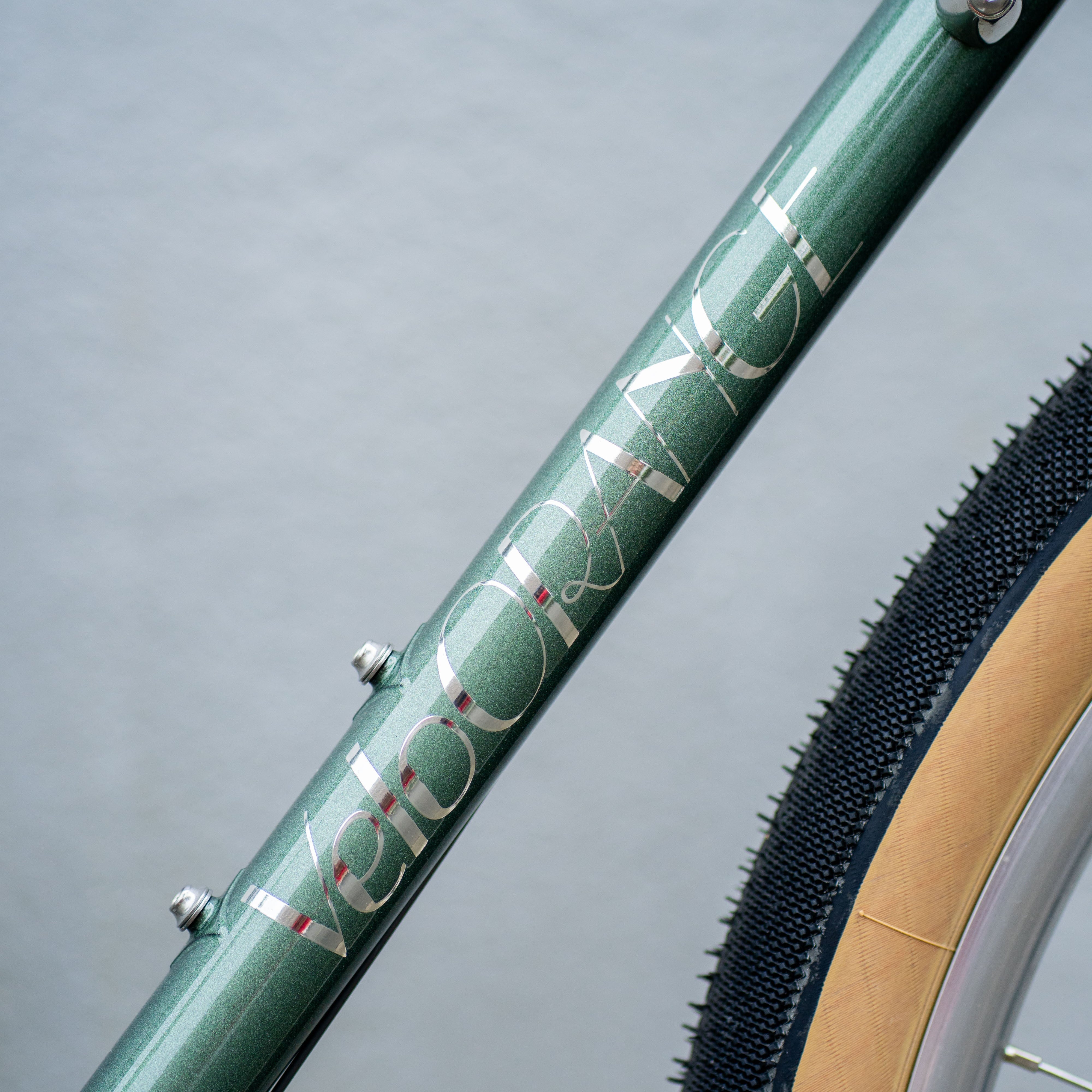 VELO ORANGE Polyvalent Diamond Original Complete Bike