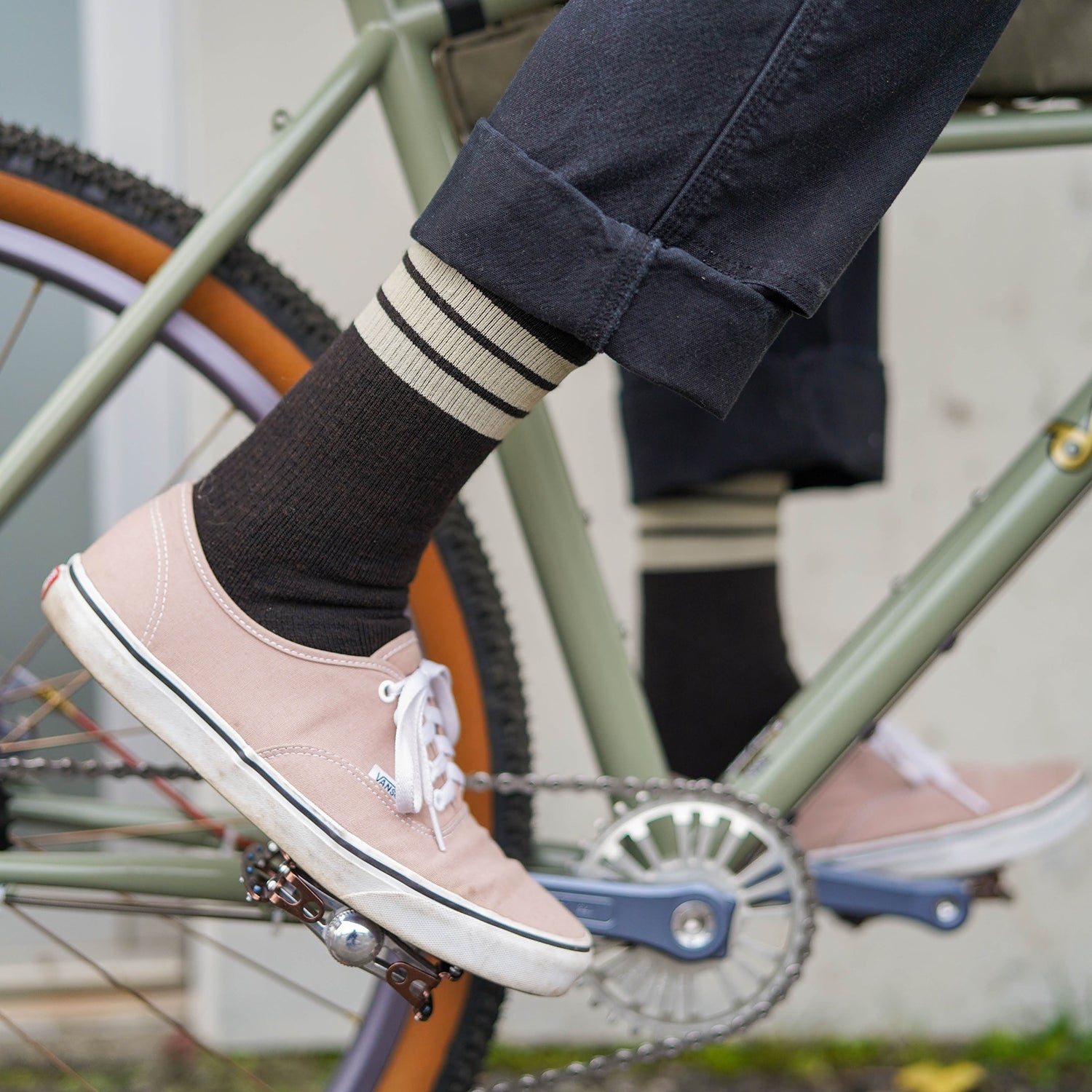 SIMWORKS Super Chill Rover Socks