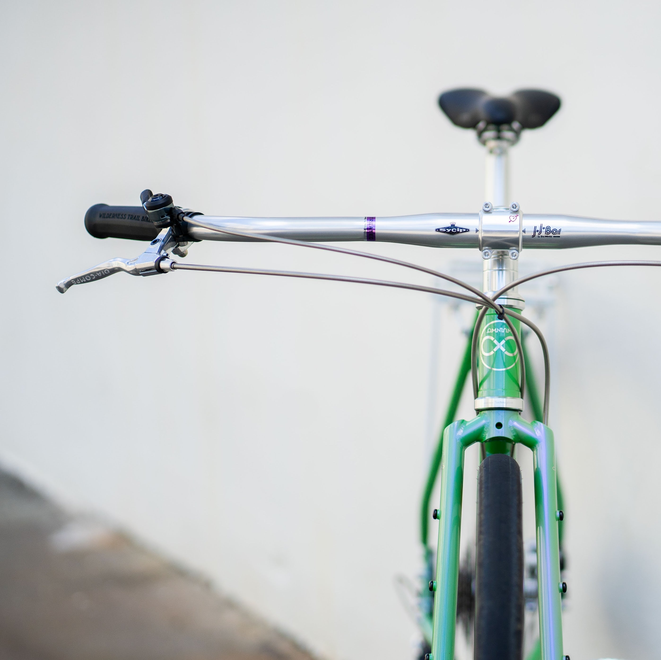 OMNIUM CXC Circles Original Complete Bike Intergalactic Guacamole S