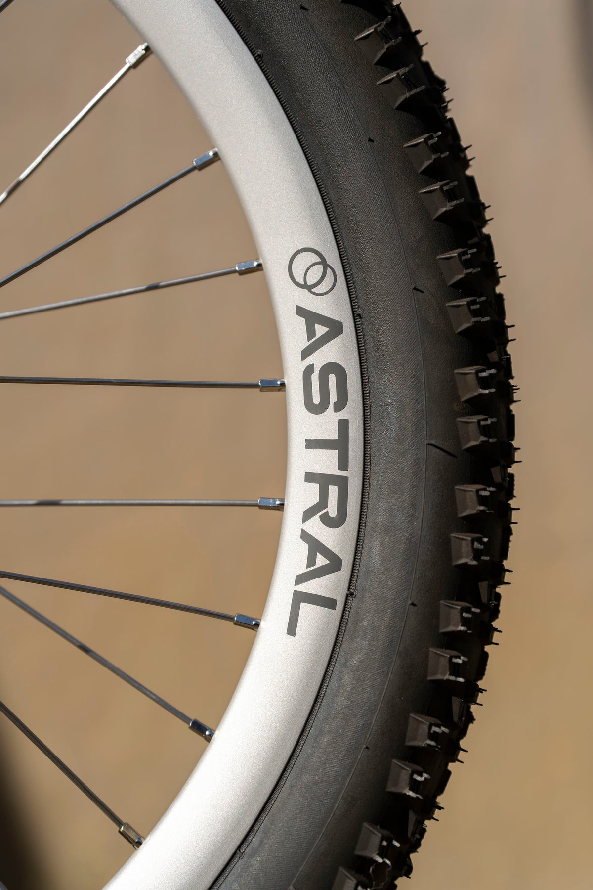 ASTRAL CYCLING Outback Rim 20" - Black