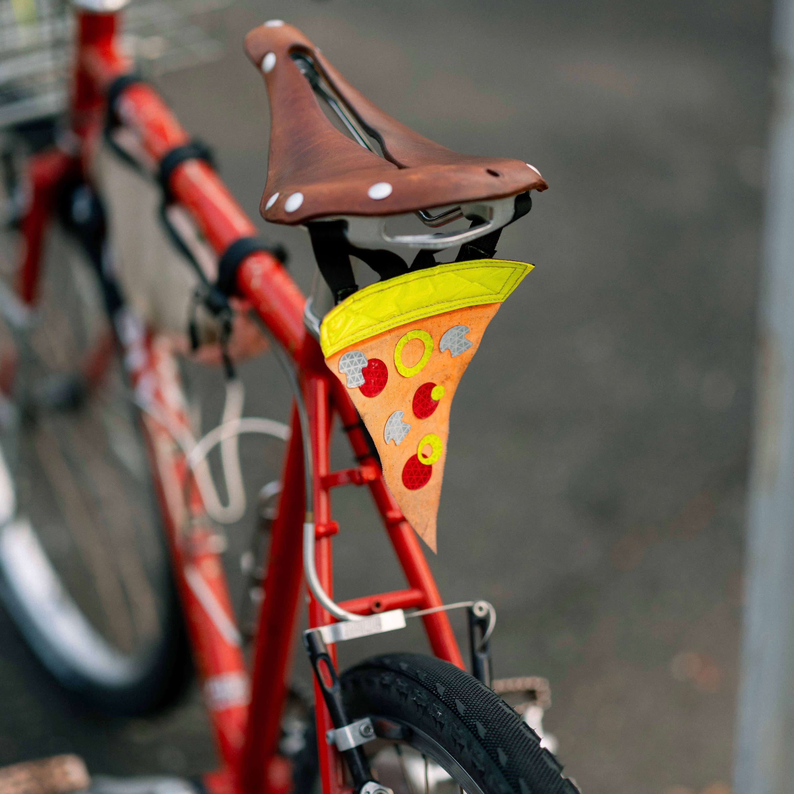 Pizza best sale bike reflector