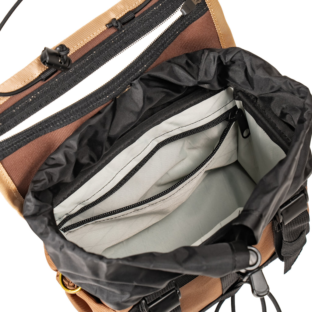 OUTER SHELL Drawcord Handlebar Bag